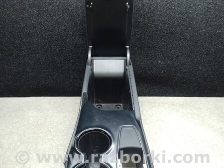 ФОТО Підлокітник для Toyota Camry 70 XV70 (17-23) Київ