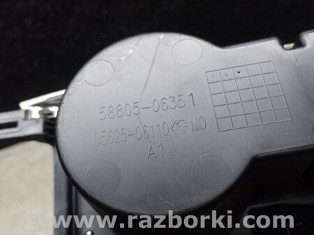 ФОТО Консоль центральна для Toyota Camry 50 XV55 (14-18)  Київ