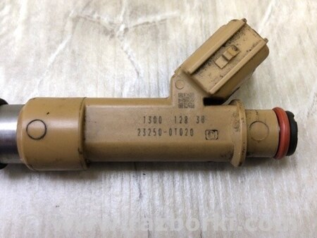 ФОТО Форсунка паливна для Toyota Corolla E140/E150 (11.2006-08.2013) Київ