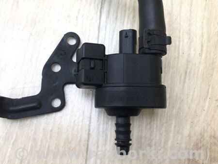 ФОТО Клапан вентиляції паливного бака для Volkswagen Tiguan (2016-) Київ