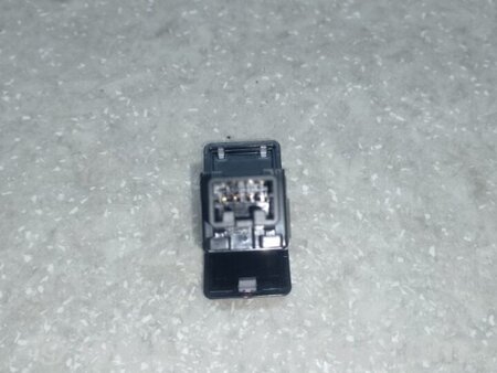 ФОТО Кнопка аварійної сигналізації для Subaru Forester SJ S13 (12-18) Київ