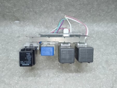 ФОТО Реле для Nissan X-Trail T32 /Rogue (2013-) Київ