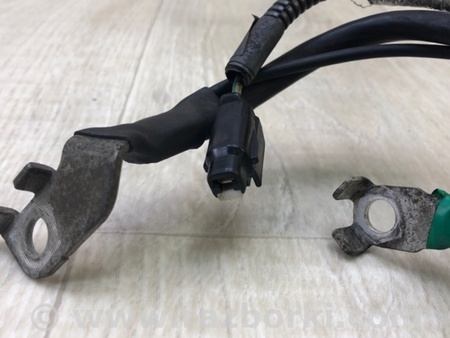 ФОТО Клема акумулятора для Toyota Tacoma 2 (2005-2015) Київ