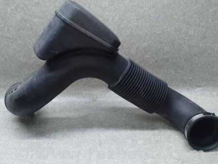 ФОТО Патрубок повітряного фільтра для KIA Sorento 3 UM (14-20) Київ