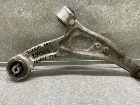 ФОТО Важіль передньої підвіски нижній для Ford Escape 4 (01.2018-...) Київ