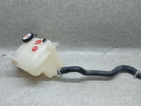 ФОТО Бачок розширювальний для Toyota Prius IV XW50 (15-22) Київ