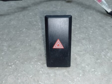 ФОТО Кнопка аварійної сигналізації для Toyota Prius IV XW50 (15-22) Київ