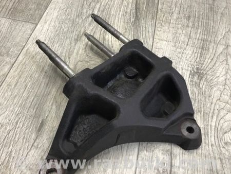 ФОТО Кронштейн двигуна для Mazda CX-9 TB (2007-2016) Київ