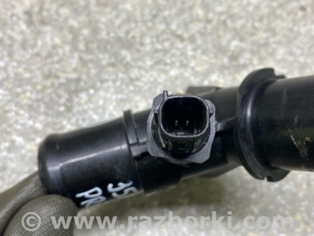 ФОТО Трійник системи охолодження для Toyota Prius IV XW50 (15-22) Київ