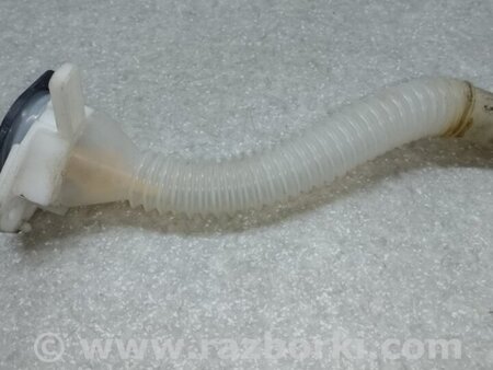 ФОТО Горловина бачка склоомивача для Toyota RAV-4 III CA30W/XA30 (05-16) Київ