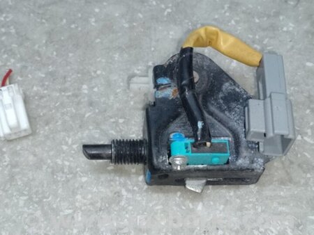 ФОТО Привід відкривання лючка бензобака для Toyota Camry 40 XV40 (06-11) Київ