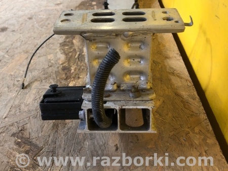 ФОТО Підсилювач переднього бампера для Lexus CT200 (2017-) Київ