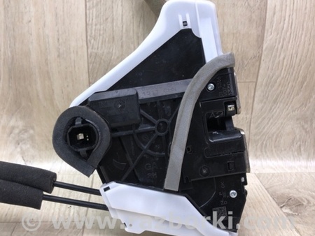 ФОТО Замок двері для Nissan X-Trail T33 Київ