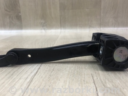 ФОТО Обмежувач дверей для Volkswagen Tiguan (2016-) Київ