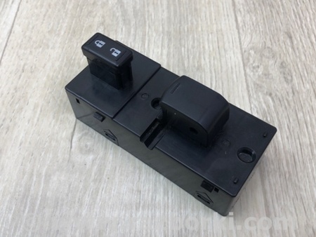 ФОТО Кнопка склопідіймача для Nissan Versa B17 Київ