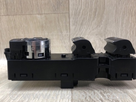 ФОТО Блок керування склопідіймачами для Ford Mustang Mk6 (15-23) Київ