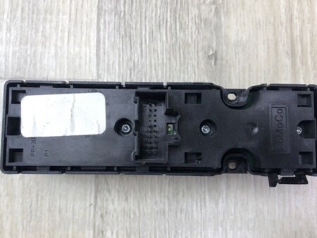 ФОТО Блок керування склопідіймачами для Ford Mustang Mk6 (15-23) Київ