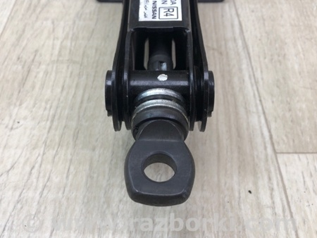 ФОТО Домкрат для Nissan X-Trail T33 Київ