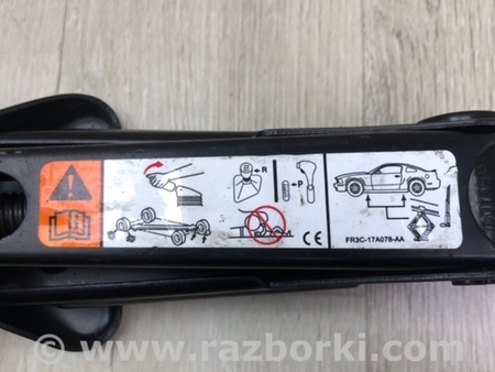 ФОТО Домкрат для Ford Mustang Mk6 (15-23) Київ