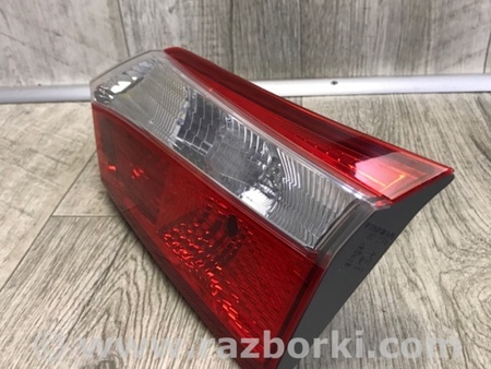 ФОТО Ліхтар внутрішній для Toyota Corolla E180 (05.2012-01.2019) Київ