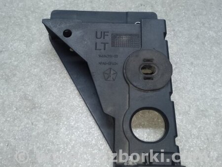 ФОТО Кріплення радіатора для Chrysler 200 (2010-2016) Київ