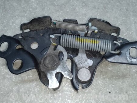 ФОТО Замок капоту для Nissan LEAF (10-17) Київ