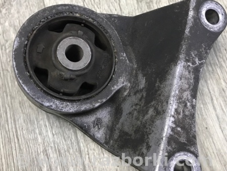 ФОТО Кронштейн редуктора для Lexus NX (14-21) Київ