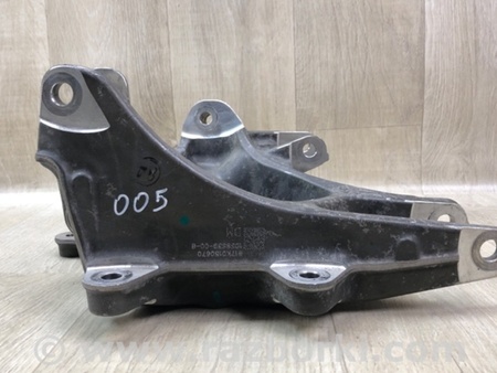 ФОТО Цапфа для Tesla Model S Київ