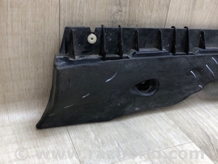 ФОТО Кронштейн порогу для Tesla Model Y Київ