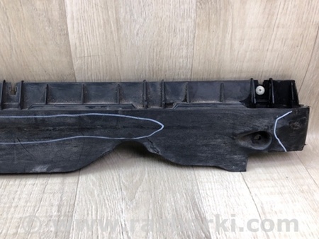 ФОТО Кронштейн порогу для Tesla Model Y Київ