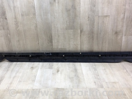 ФОТО Кронштейн порогу для Tesla Model Y Київ