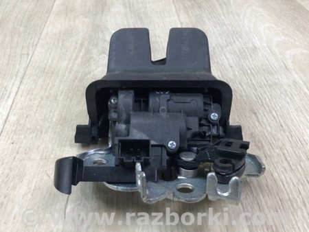 ФОТО Замок кришки багажника для Volkswagen Passat B7 (09.2010-06.2015) Київ