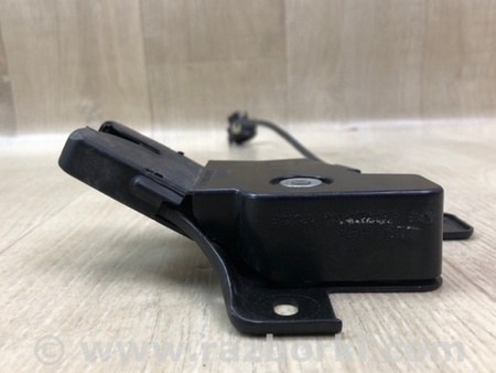 ФОТО Замок кришки багажника для Ford Fusion CD338 USA 1 поколение (09-11) Київ