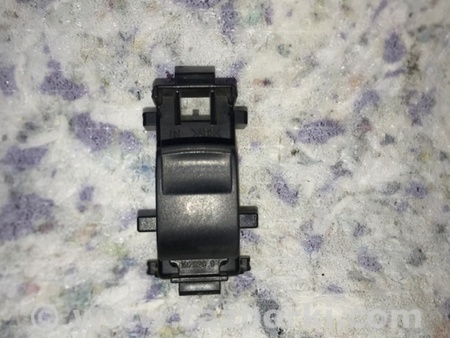 ФОТО Кнопка склопідіймача для Toyota Prius C/Aqua NHP10 (11-21) Київ