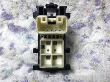 ФОТО Кнопка склопідіймача для Toyota Prius C/Aqua NHP10 (11-21) Київ