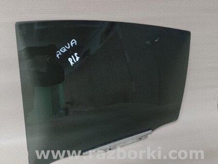 ФОТО Скло дверей для Toyota Prius C/Aqua NHP10 (11-21) Київ