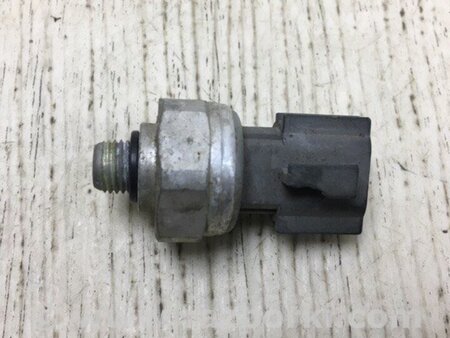 ФОТО Датчик тиску кондиціонера для KIA Sportage SL (10-16) Київ