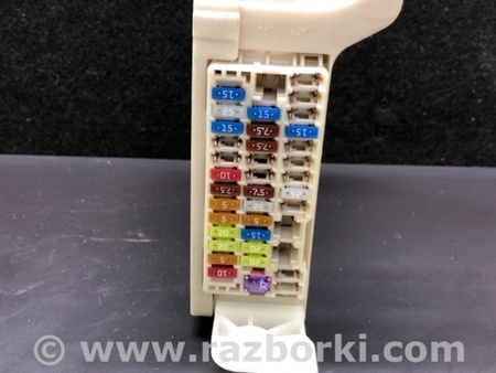 ФОТО Блок запобіжників салон для Toyota Prius C/Aqua NHP10 (11-21) Київ