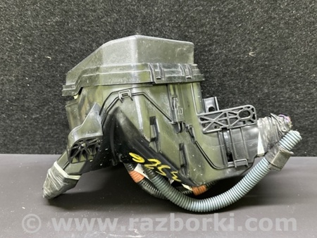 ФОТО Блок запобіжників моторний відсік для Toyota Prius C/Aqua NHP10 (11-21) Київ