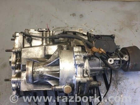 ФОТО Роздавальна коробка для Mitsubishi Pajero (06-14) Київ