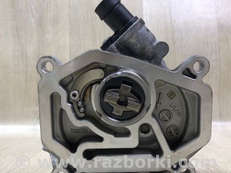 ФОТО Вакуумний насос для Mercedes-Benz C-Class iV W205 (14-21) Київ