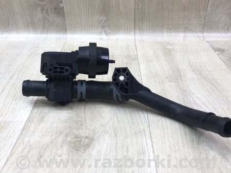 ФОТО Клапан системи охолодження для Mercedes-Benz C-Class iV W205 (14-21) Київ