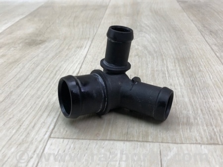 ФОТО Трійник системи охолодження для Mercedes-Benz C-Class iV W205 (14-21) Київ