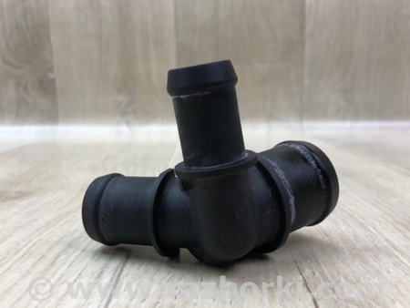 ФОТО Трійник системи охолодження для Mercedes-Benz C-Class iV W205 (14-21) Київ