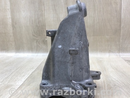 ФОТО кронштейн опори двигуна для Mercedes-Benz C-Class iV W205 (14-21) Київ