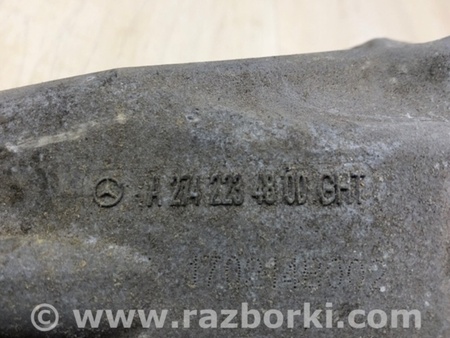 ФОТО кронштейн опори двигуна для Mercedes-Benz C-Class iV W205 (14-21) Київ