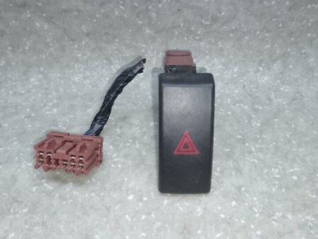 ФОТО Кнопка аварійної сигналізації для Chevrolet Equinox I (04-09) Київ