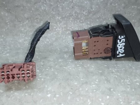 ФОТО Кнопка аварійної сигналізації для Chevrolet Equinox I (04-09) Київ