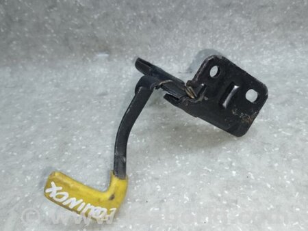 ФОТО Гак замка капота для Chevrolet Equinox I (04-09) Київ