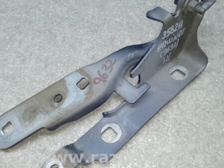 ФОТО Петля капоту для Chevrolet Equinox II (09-17) Київ